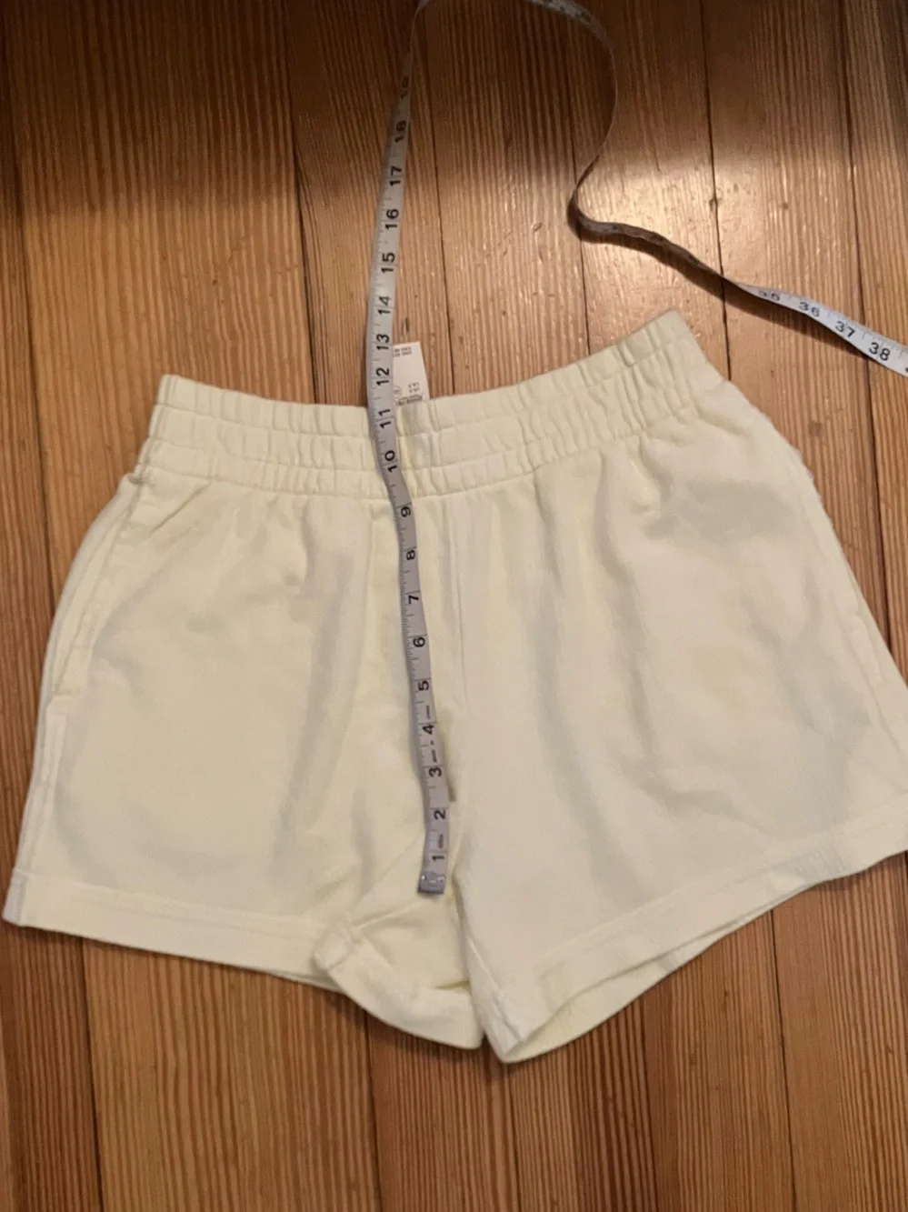 NWT Aerie Vacay Short in Cozy Yellow Sz S - Picture 8 of 13